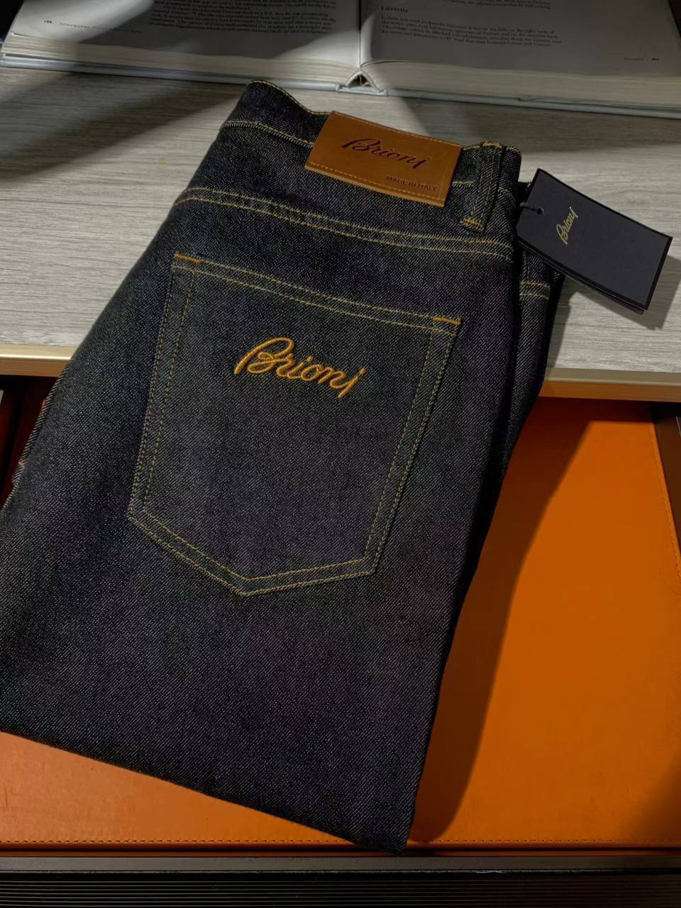 Джинсы Brioni LUX-130214 фото Джинсы Brioni Артикул LUX-130214