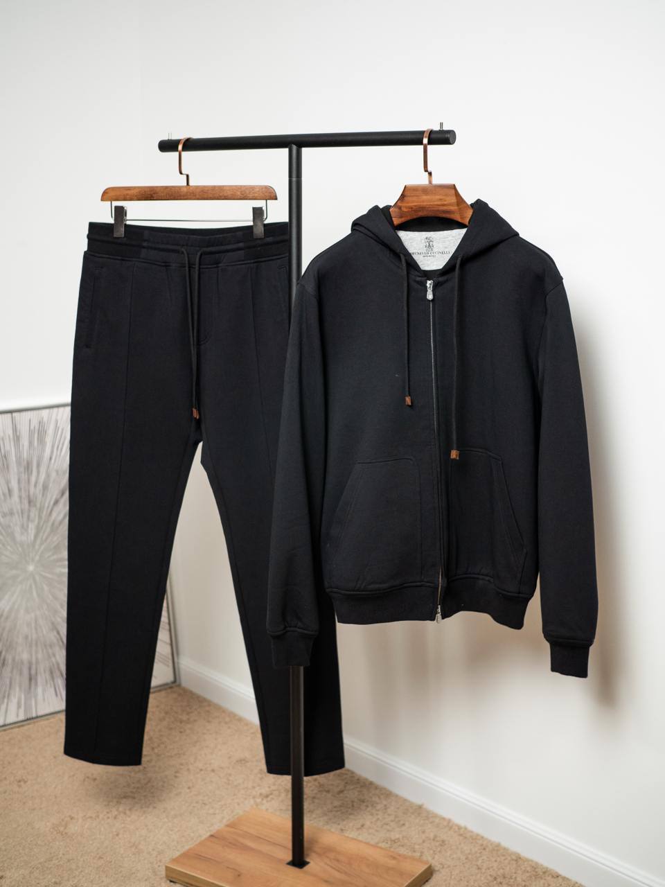 Костюм спортивный Brunello Cucinelli LUX-129366 фото Костюм спортивный Brunello Cucinelli Артикул LUX-129366