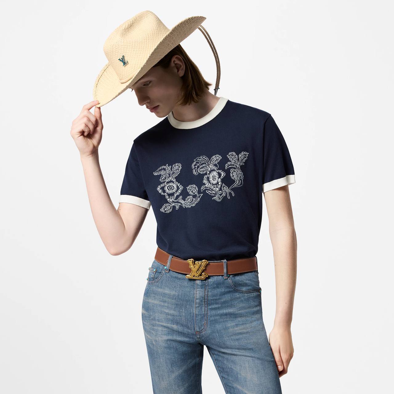 Футболка женская Louis Vuitton LUX-130320 фото Футболка женская Louis Vuitton Артикул LUX-130320