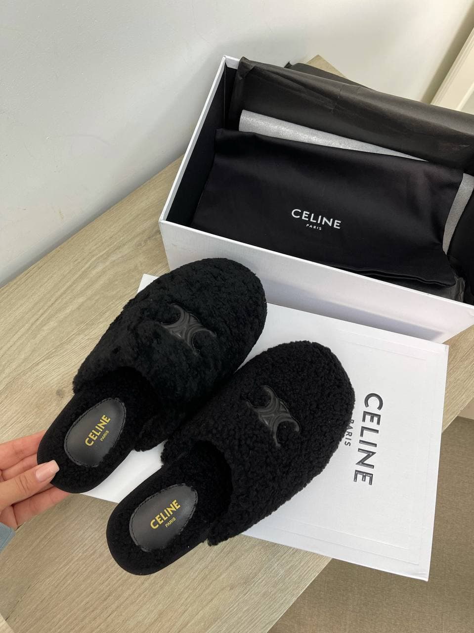 Тапочки Celine LUX-56887 фото Тапочки Celine Артикул LUX-56887