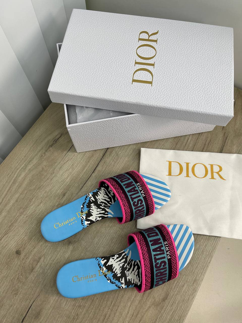 Шлёпанцы Christian Dior LUX-67115 фото Шлёпанцы Christian Dior Артикул LUX-67115