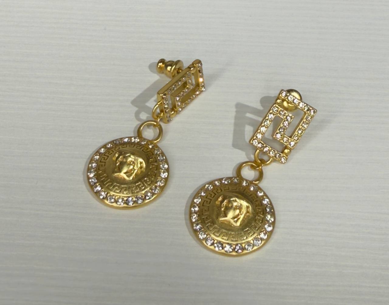 Серьги Versace LUX-126569 фото Серьги Versace Артикул LUX-126569