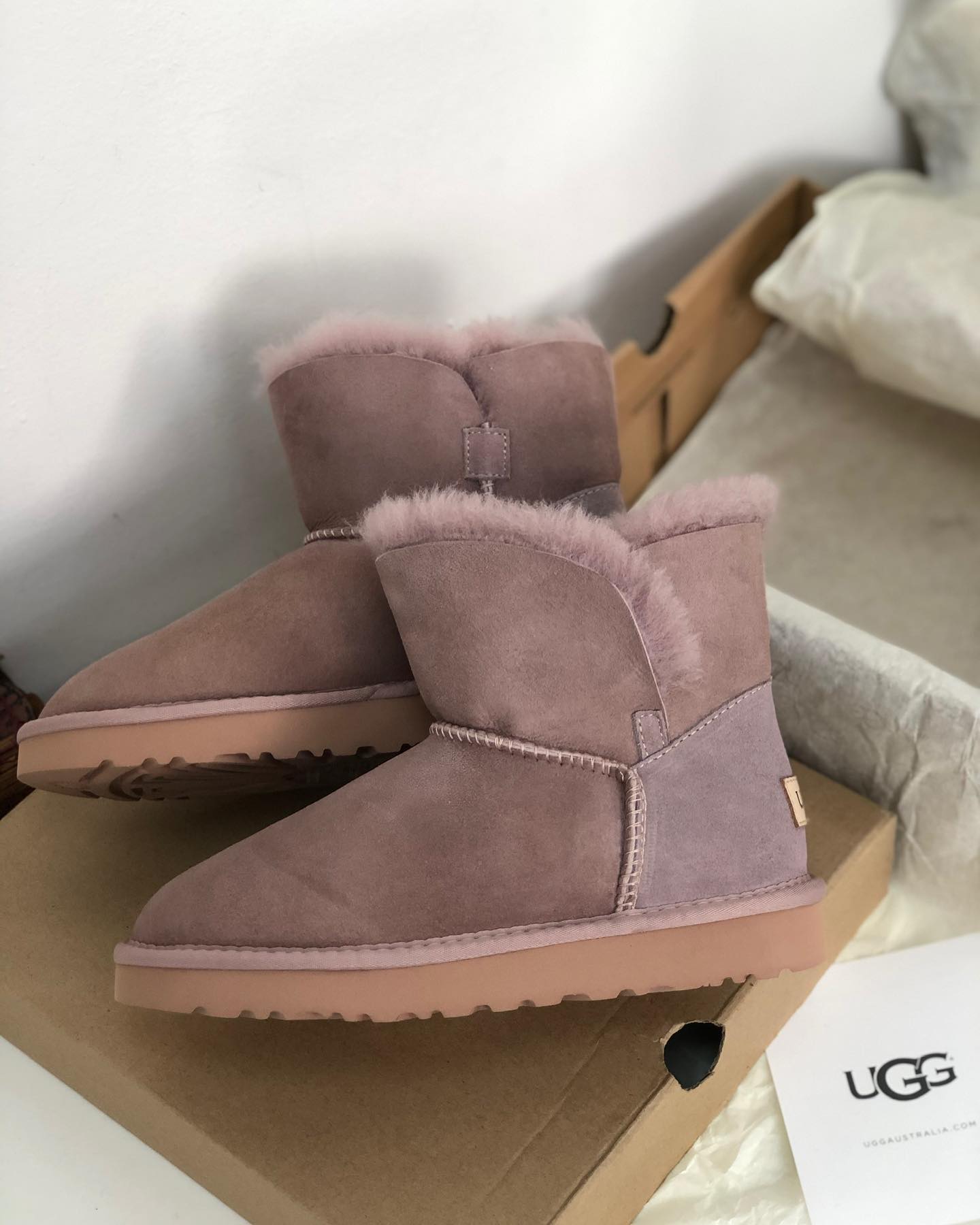 Mini Cuff Chestnut Ugg Australia LUX-40211 фото Mini Cuff Chestnut Ugg Australia Артикул LUX-40211