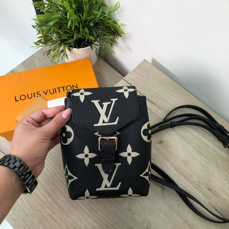 Рюкзак Louis Vuitton LUX-52489 фото Рюкзак Louis Vuitton Артикул LUX-52489