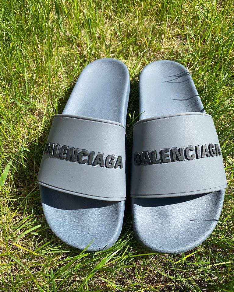 Шлёпанцы Balenciaga LUX-30735 фото Шлёпанцы Balenciaga Артикул LUX-30735