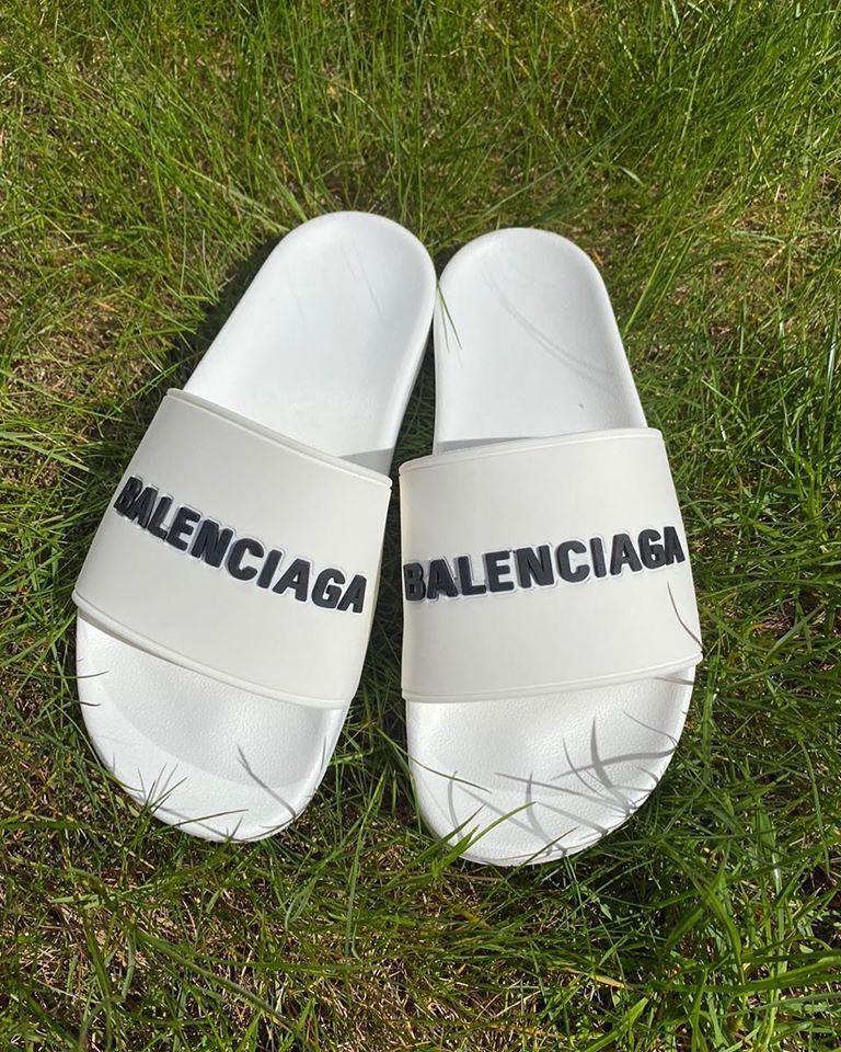 Шлёпанцы Balenciaga LUX-30734 фото Шлёпанцы Balenciaga Артикул LUX-30734