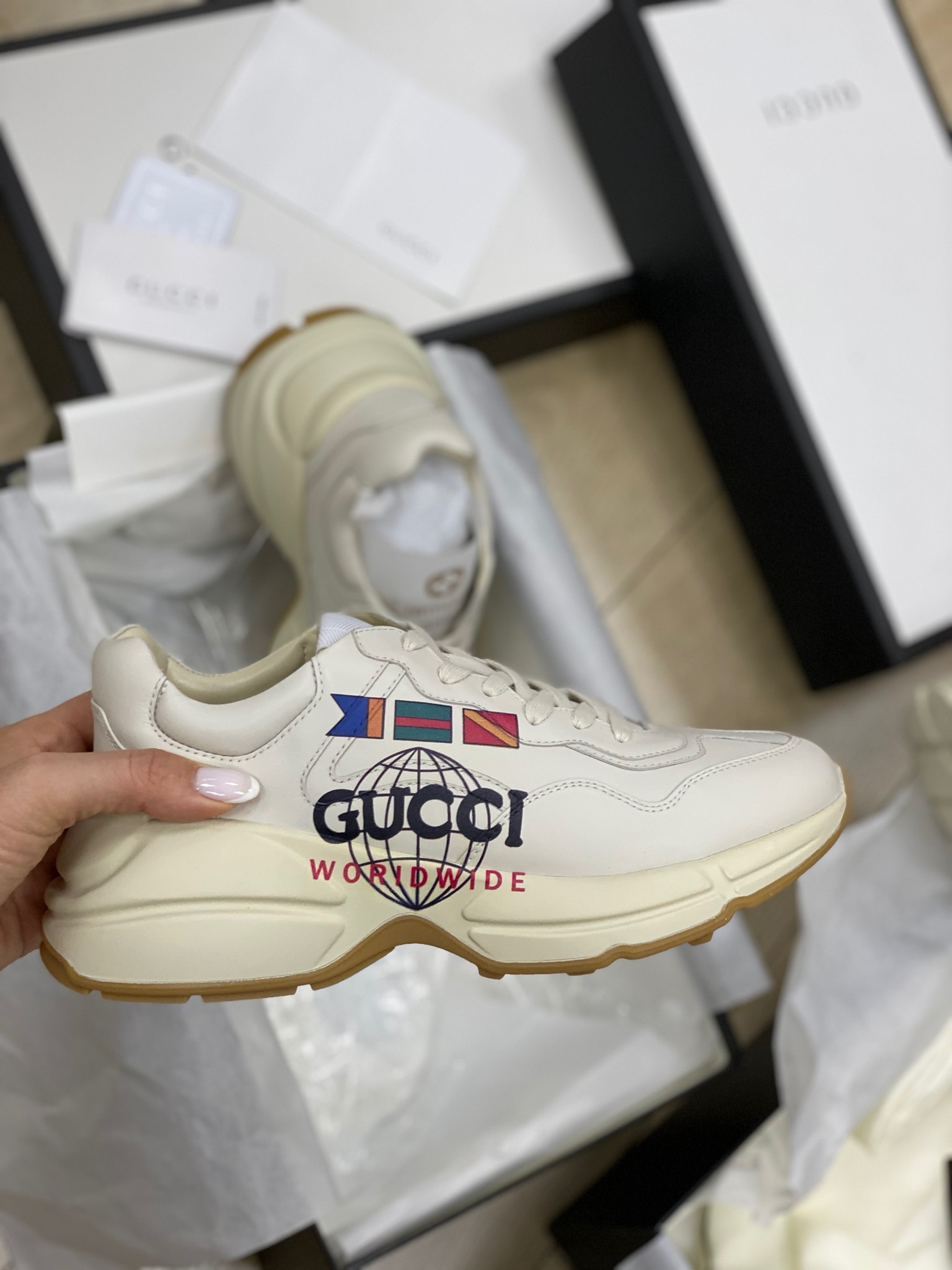 Кроссовки женские Gucci LUX-24280 фото Кроссовки женские Gucci Артикул LUX-24280