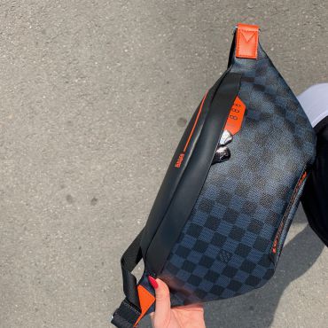 Поясная сумка  DISCOVERY Louis Vuitton СМ-806