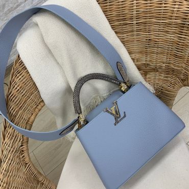 Сумка женская Capucines Louis Vuitton LUX-26588