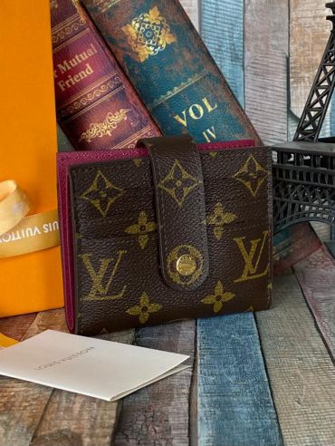 Кошелёк Louis Vuitton LUX-45484