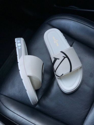 Шлёпанцы Louis Vuitton LUX-50345