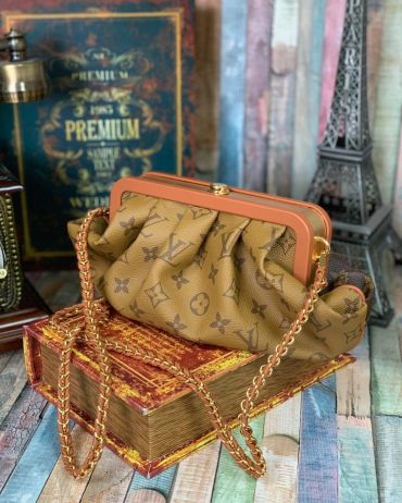 Клатч Louis Vuitton LUX-31183