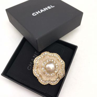 Брошь Chanel LUX-32138