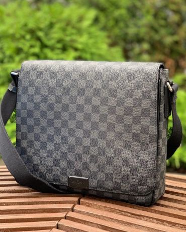 Сумка через плечо Louis Vuitton LUX-32698