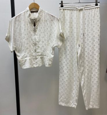 Костюм женский Louis Vuitton LUX-32870