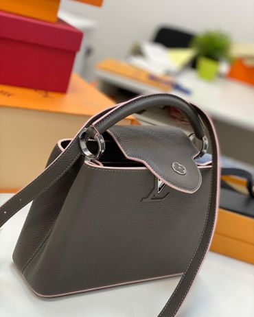  Сумка женская CAPUCINES  Louis Vuitton LUX-33247