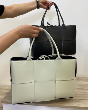 Сумка женская ARCO TOTE Bottega Veneta LUX-33996