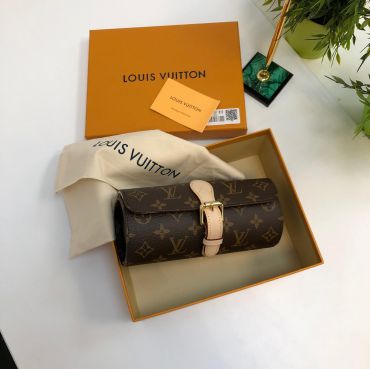 Чехол для хранения и транспортировки часов Louis Vuitton LUX-36191