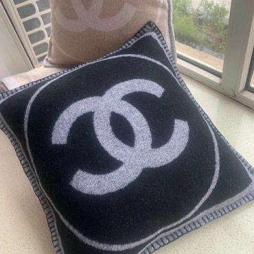 Наволочка для декоративной подушки  Chanel LUX-36794