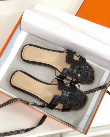 Сандалии Oran Croc Hermes LUX-38428