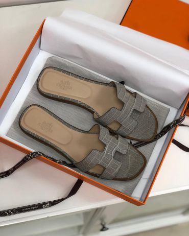 Сандалии Oran Croc Hermes LUX-38421