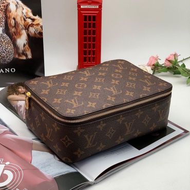 АКСЕССУАР ДЛЯ ПУТЕШЕСТВИИ CUBE DE RANGEMENT  Louis Vuitton LUX-38985