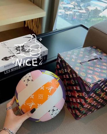 Мяч Louis Vuitton LUX-39398