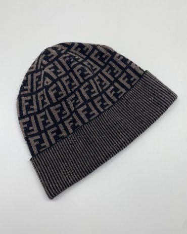 Шапка  Fendi LUX-39729