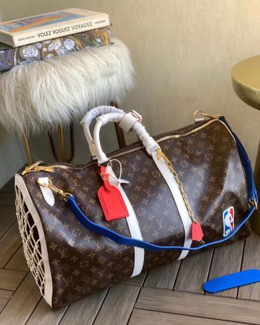 Сумка спортивная Louis Vuitton LUX-41088