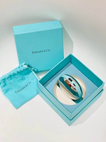 Зарядное устройство Tiffany&Co LUX-45926