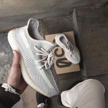 Кроссовки YEEZY Adidas LUX-46907