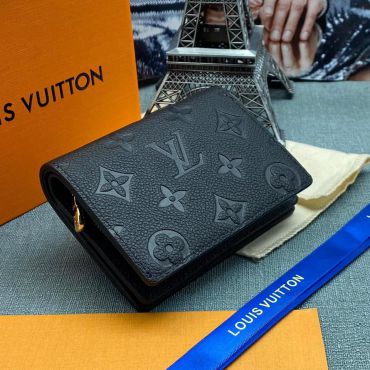 Кошелёк Louis Vuitton LUX-46981