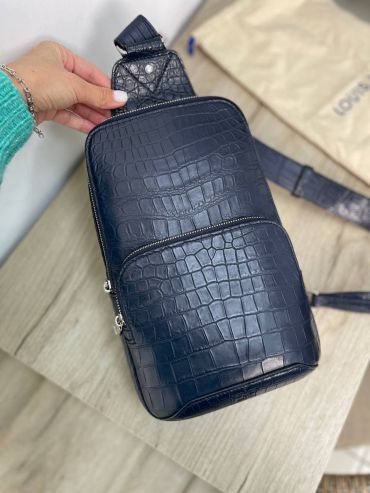 Сумка-слинг  Louis Vuitton LUX-57726