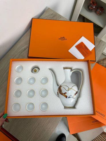 Набор (графин и 10 рюмок) Hermes LUX-60497