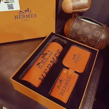 Комплект (термос, ключница, чехол) Hermes LUX-60689