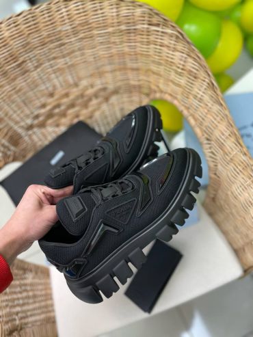 Кроссовки женские Prada LUX-64418