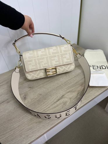 Сумка женская BAGUETTE Fendi LUX-82602