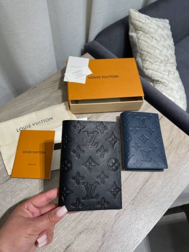 Обложка на паспорт Louis Vuitton LUX-120391