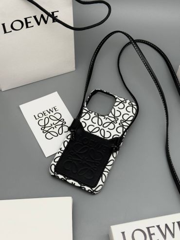 Чехол на Iphone 16 pro max  Loewe LUX-125799