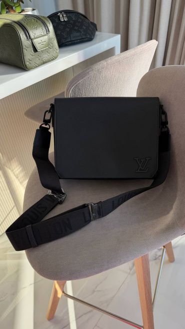 Сумка мужская Louis Vuitton LUX-129561