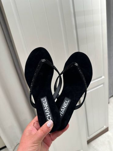 Шлепанцы  Chanel LUX-121530