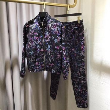 Костюм женский брючный Chanel LUX-19079