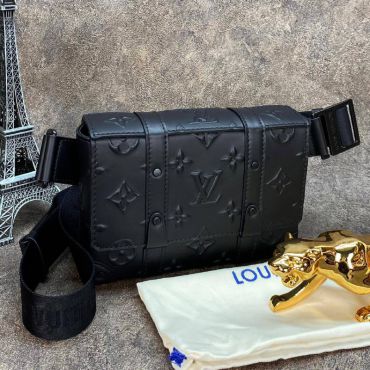 Сумка Louis Vuitton LUX-52587