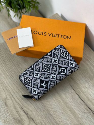 Кошелёк Louis Vuitton LUX-45331