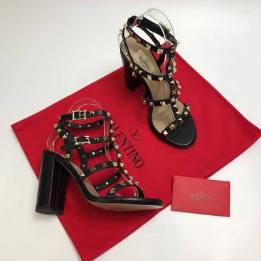 Босоножки ROCKSTUD Valentino LUX-8044