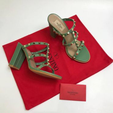 Босоножки ROCKSTUD Valentino LUX-8032