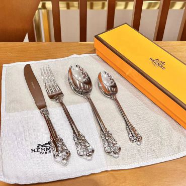 Набор столовых приборов 24 предмета  LUX-68020