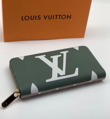 Кошелёк Louis Vuitton LUX-15858