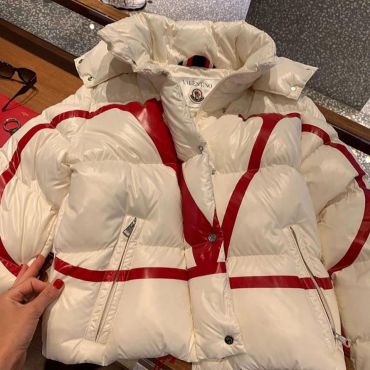 Пуховик Valentino LUX-19474