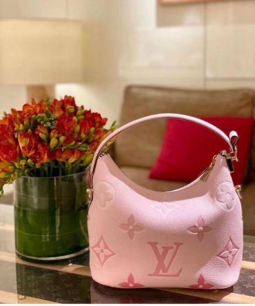Сумка MARSHMALLOW Louis Vuitton LUX-48827